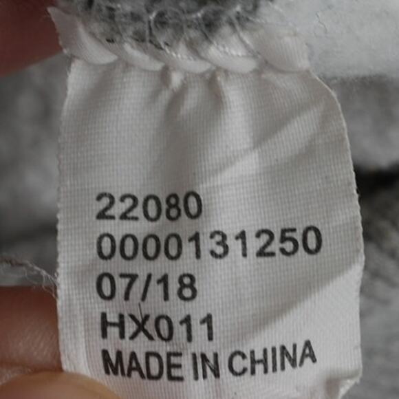 Marvel The Punisher Hoodie Mens XL Gray Sweatshirt Skull Graphic Sleeve Logo - Picture 5 of 9